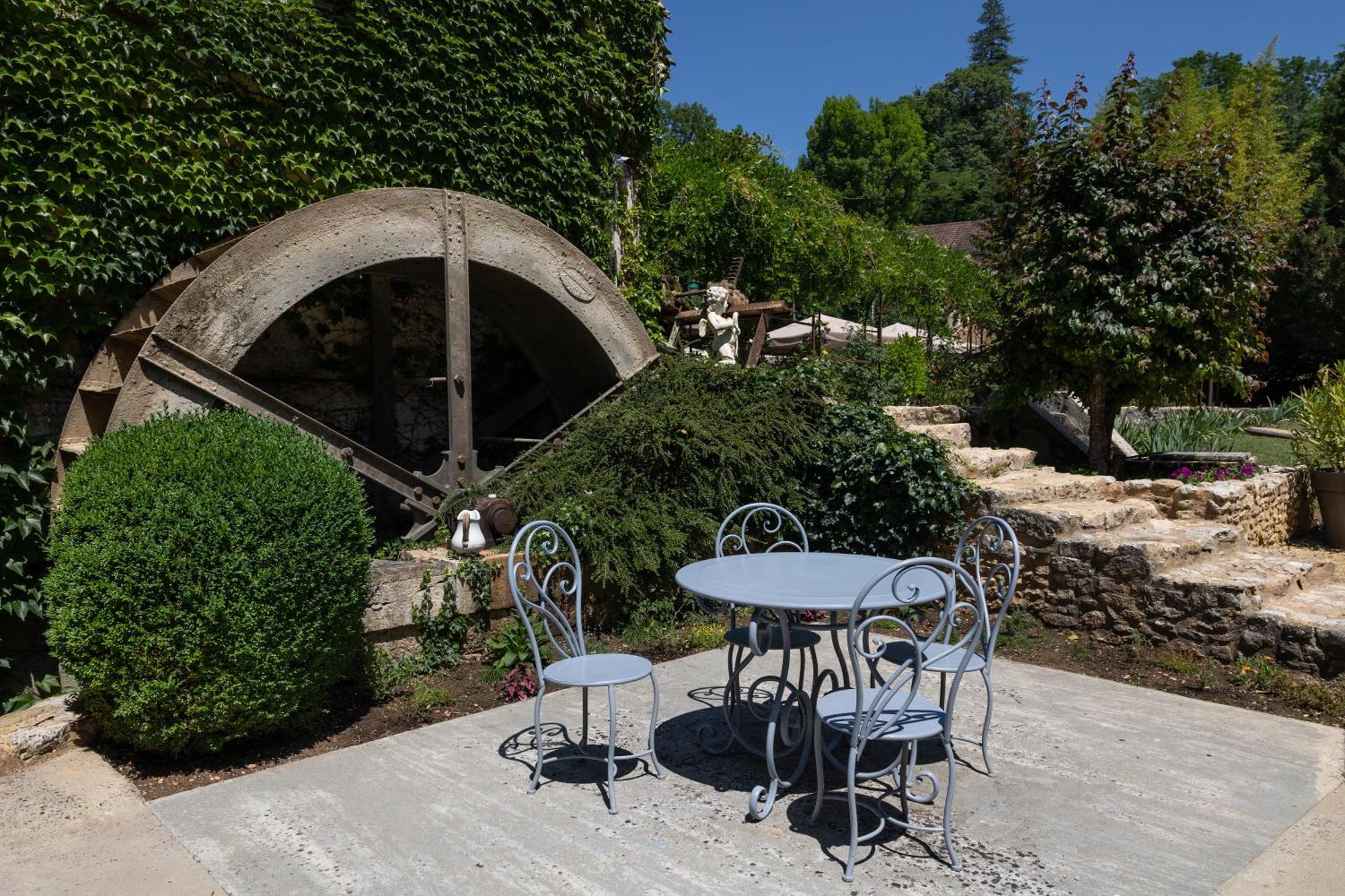 Le Moulin De Mitou Hotel Auriac-du-Périgord Buitenkant foto